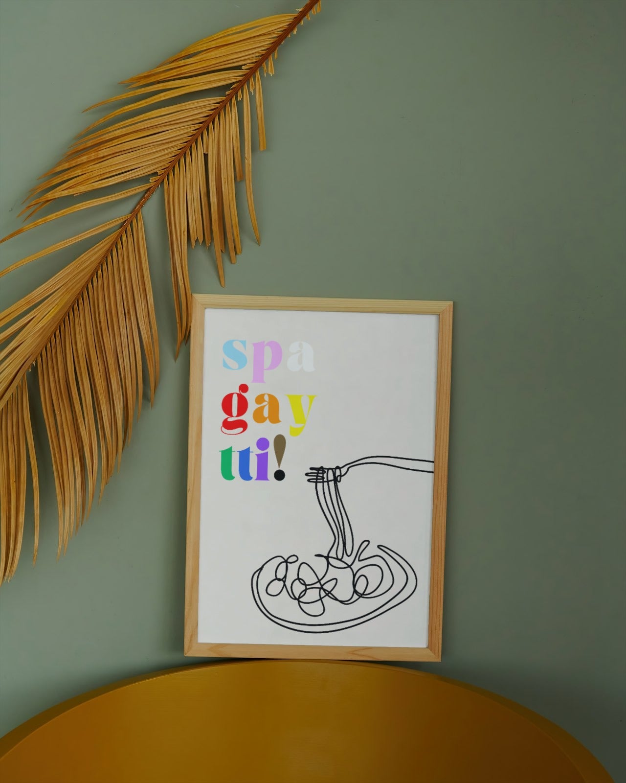 'Spa-gay-tti' print